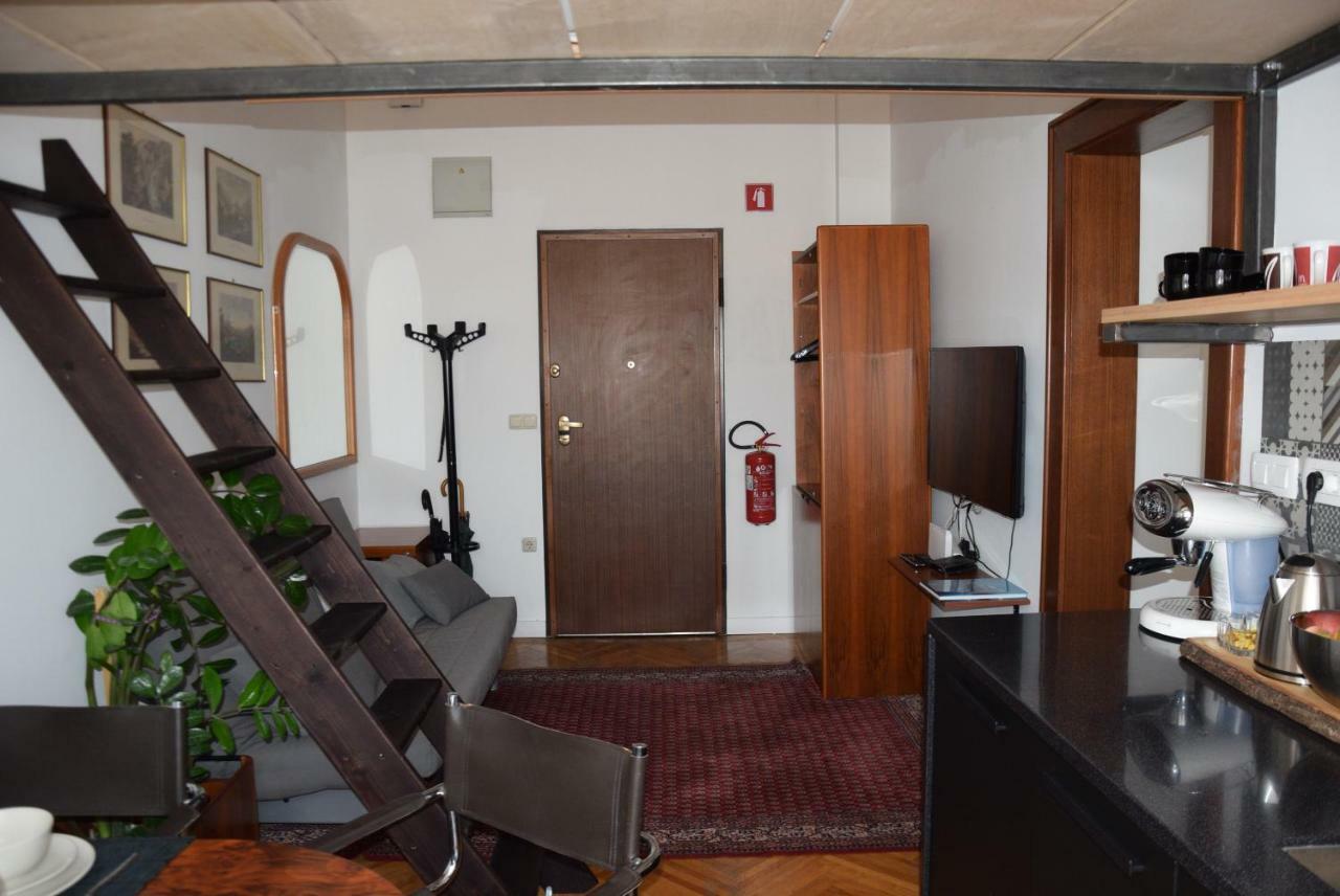 Lawyers Loft In Heritage Skyscraper Ljubljana Eksteriør billede
